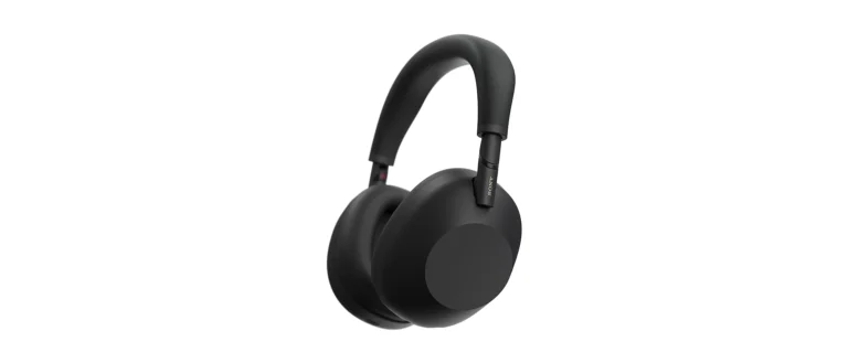 WH1000XM6 headphones product showcase image with professional presentation.